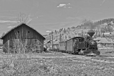 Nákladní fotovlak odjíždí na novou trať do Dobroče, Autor: David Holbík