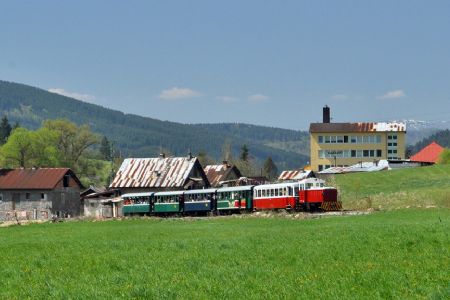 Rába za mostem přes řeku Čierny Hron na nové trati do Dobroče, Autor: David Holbík