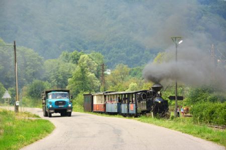 Cifra závodí s Tatrou, Autor:Radim Škopec